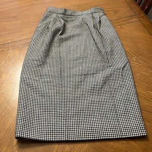 Vintage Jaeger houndstooth check pencil midi skirt 100% wool UK size 8 US 4 xs-s